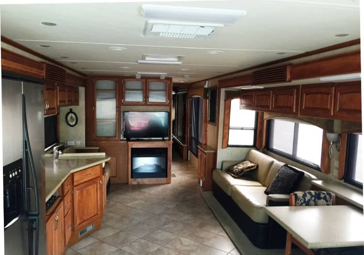 Enjoy the Comforts of Home on the Road with Top RV Amenities