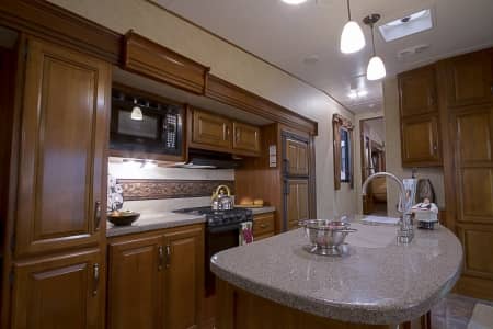 Stocking the Kitchen in Your RV