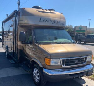 2007-Forest-River-Lexington-GTS-Ford-44k-miles-full-body-paint-2-slides3-scaled-1